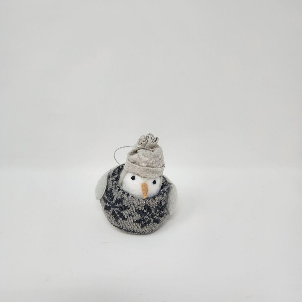 "Varma" Grey Snowflake Sweater Wondershop Bird Ornament